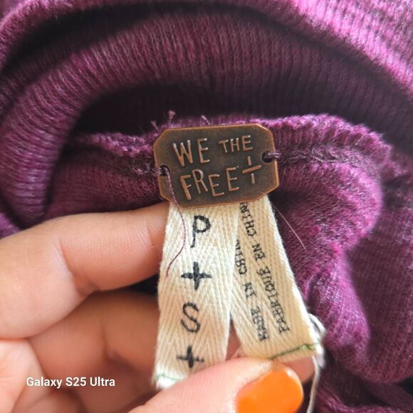 Free people Sz S burgundy juicy waffle knit split back top - Picture 7 of 8